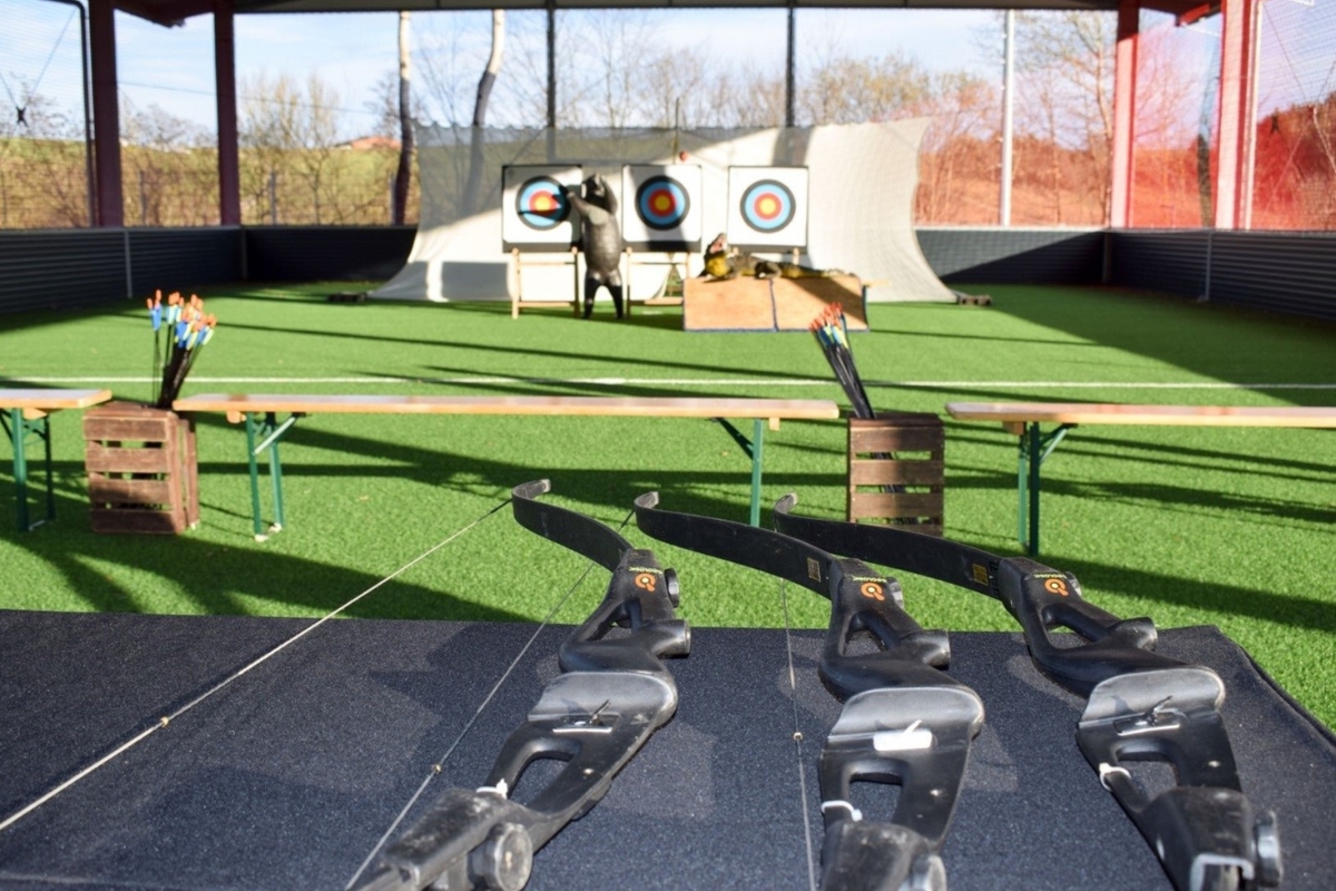 bogenschießen-freilufthalle Aufbau von Bogenschießen in McArena Freilufthalle