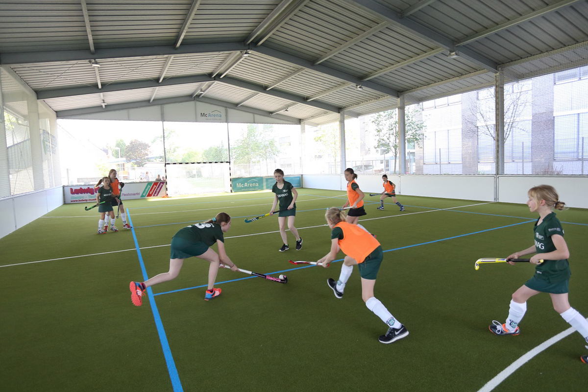 feldhockey-mcarena-freilufthalle Frauen Feldhockey in der McArena